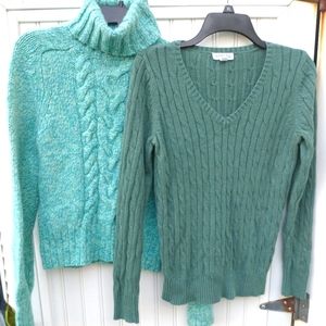 2 Women's Sweaters Lot